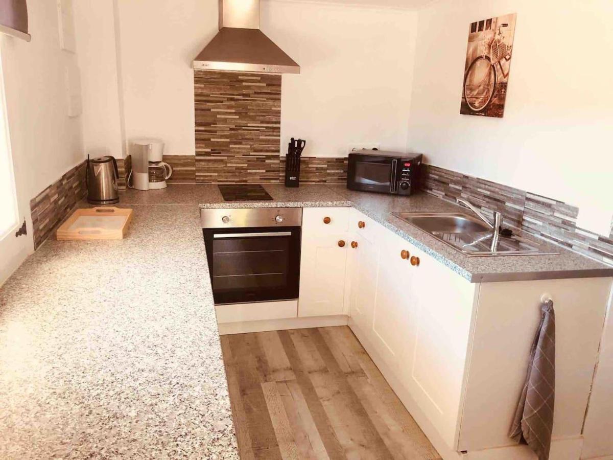 Lovely 2 Bed Apartment In Alcalalí 외부 사진