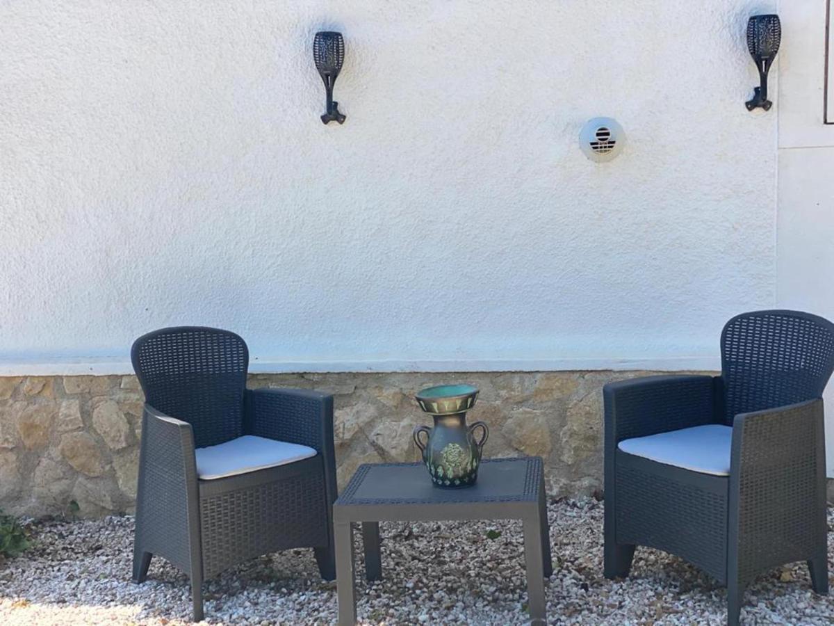Lovely 2 Bed Apartment In Alcalalí 외부 사진